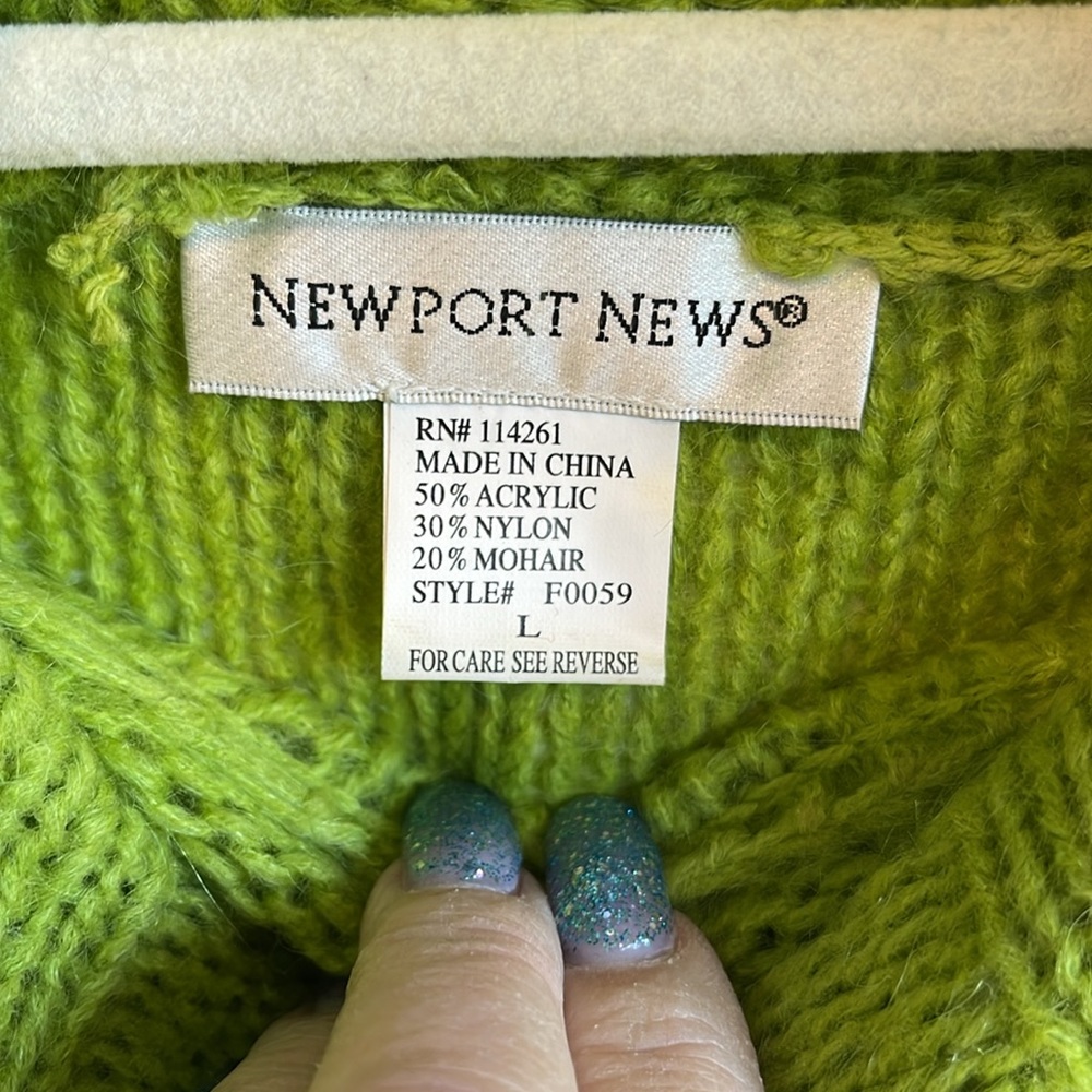 Bell sleeve knit sweater - Picture 2 of 3
